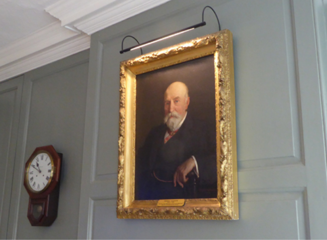 internal painting picture